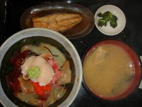 神子元島"おまかせ丼"