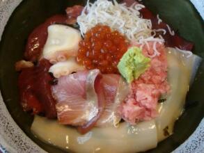 神子元島"おまかせ丼"